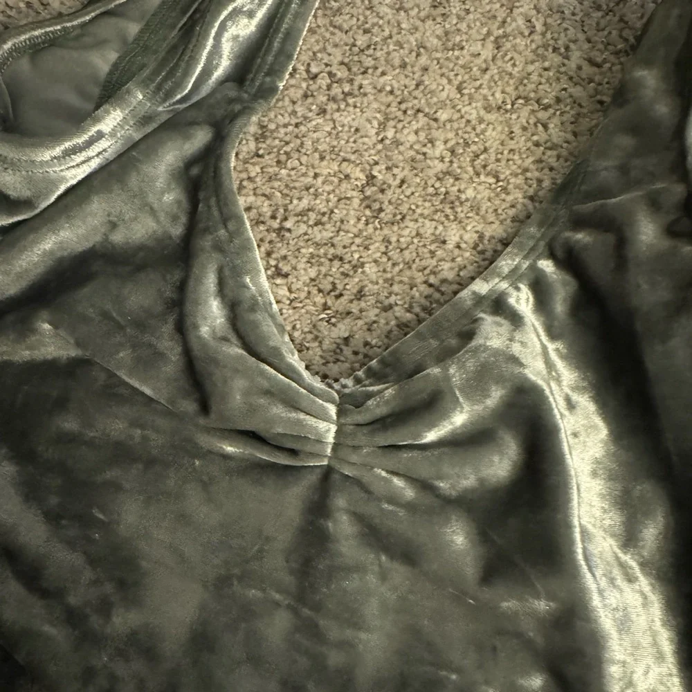 Luckyleo olive green velvet ballet leotard size small - Picture 9 of 9